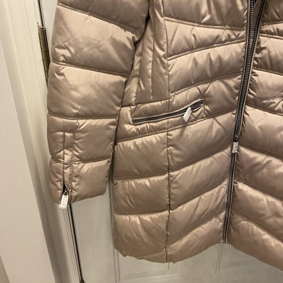 New Point Zero Faux Fur-Trim Hooded Puffer Jacket - Picture 8 of 16